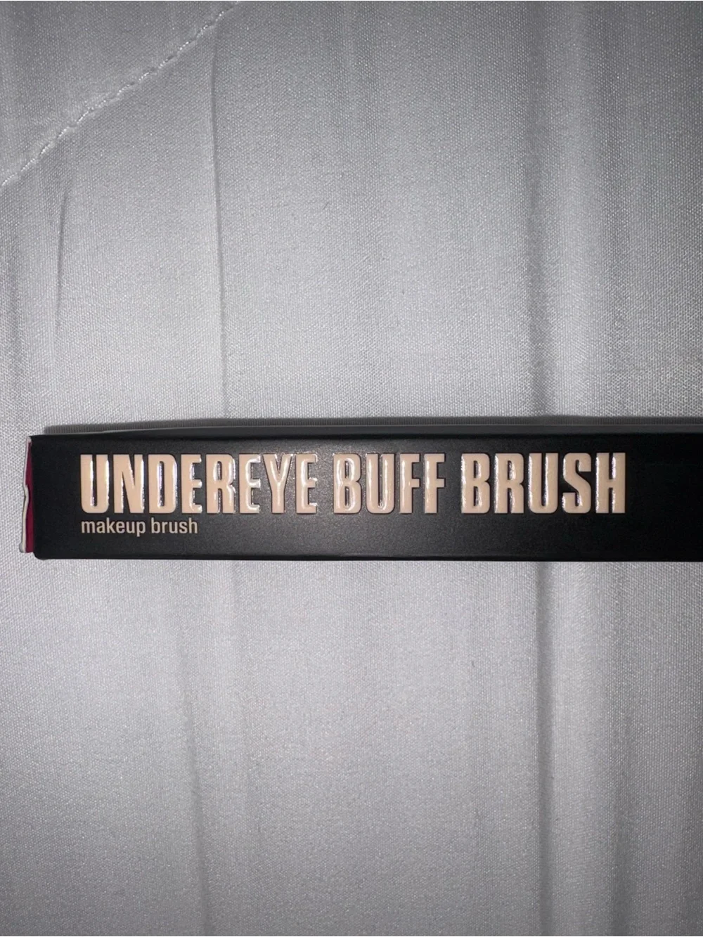 HUDA BEAUTY Undereye Buff Brush - Black with Rose Gold Lettering